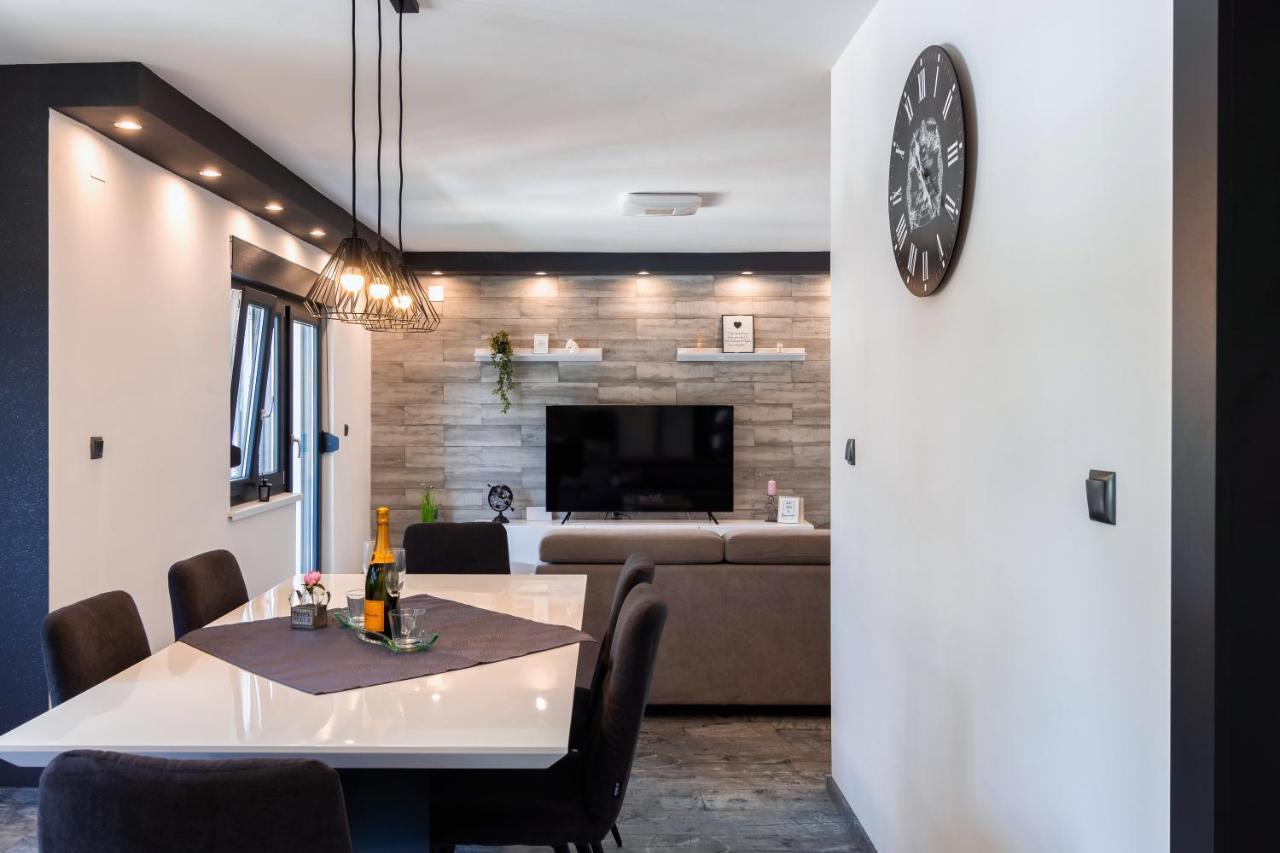 Apartman Gabrijela Muntić Екстериор снимка
