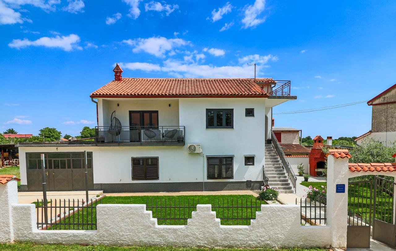 Apartman Gabrijela Muntić Екстериор снимка