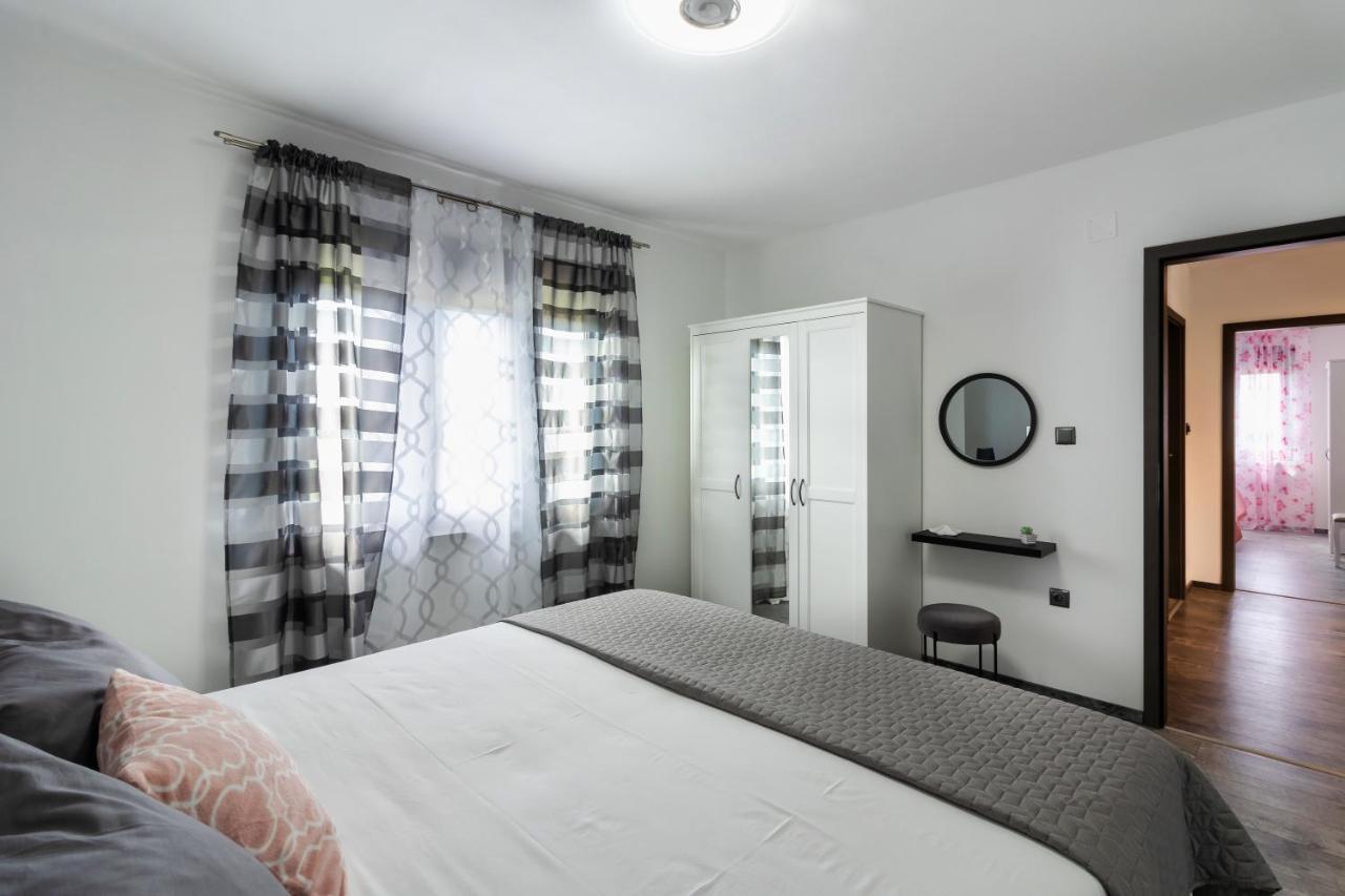 Apartman Gabrijela Muntić Екстериор снимка